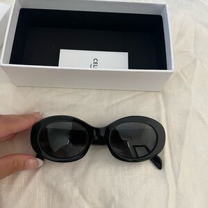 CELINE Triomphe Oval Sunglasses.